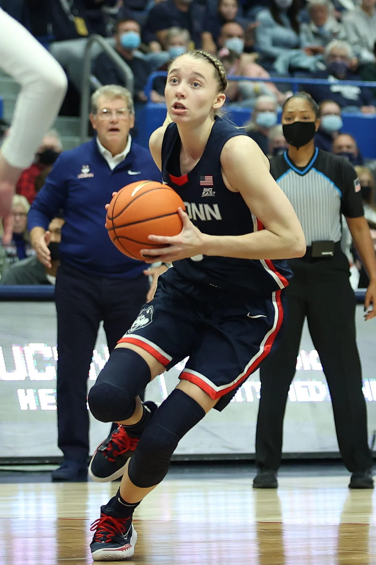 Paige Bueckers attacking with the ball for UConn against Arkansas
